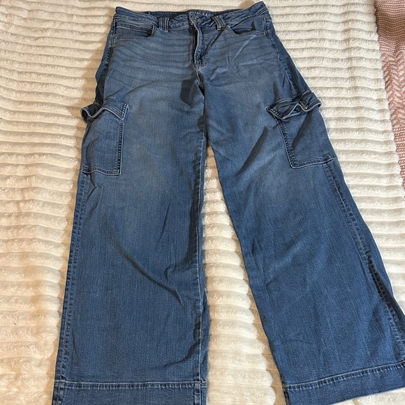 American Eagle Dreamy Drape High Waisted Cargo Jean - Picture 1 of 5